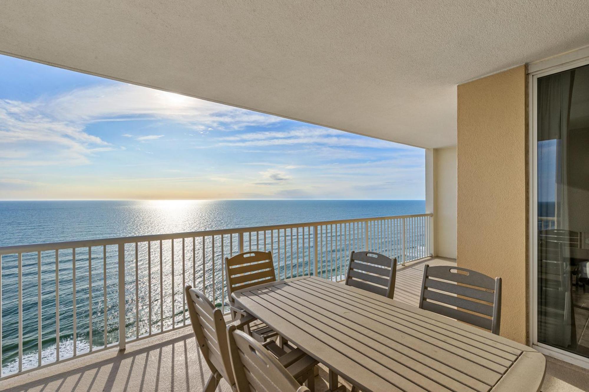 Official Majestic Beach Resort - Over 60 Units - All Ocean Front, Panama City Beach, Fl Екстер'єр фото