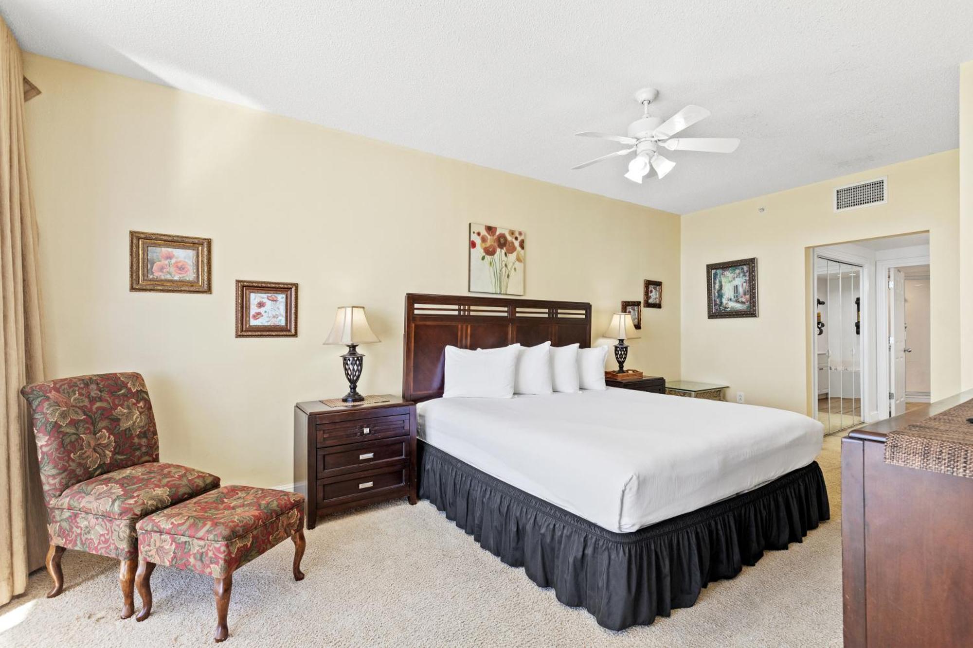 Official Majestic Beach Resort - Over 60 Units - All Ocean Front, Panama City Beach, Fl Екстер'єр фото